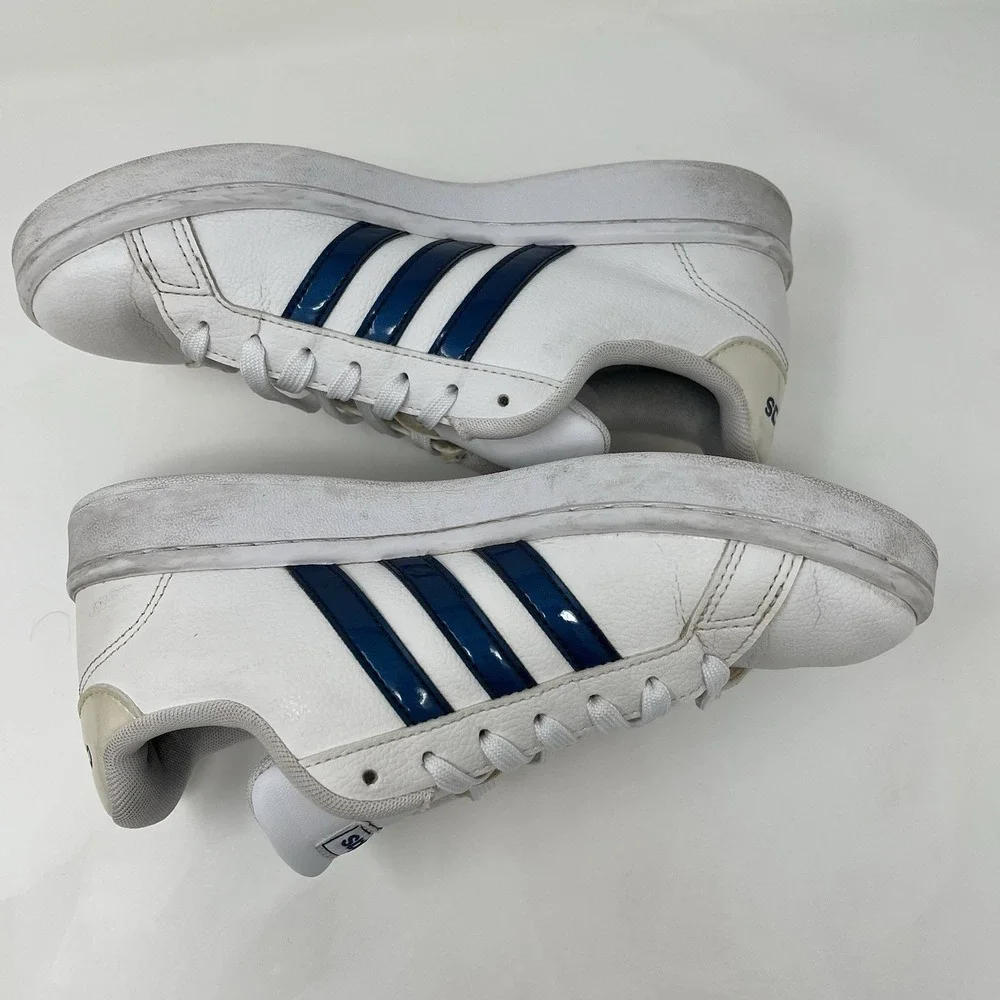 adidas Grand Court Leather Sneakers Womens 6.5 White Navy Blue Cloudfoam G28972